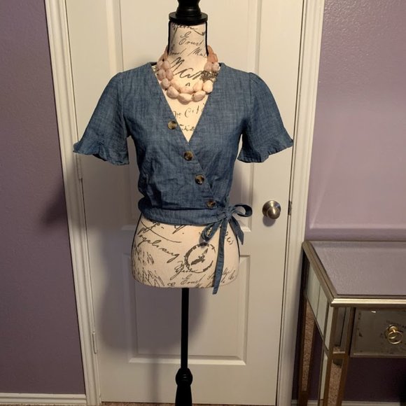 Francesca's Collection Chambray Wrap Crop Top - Picture 2 of 12